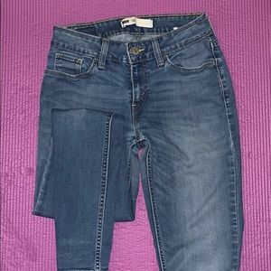 Skinny Levi’s jeans